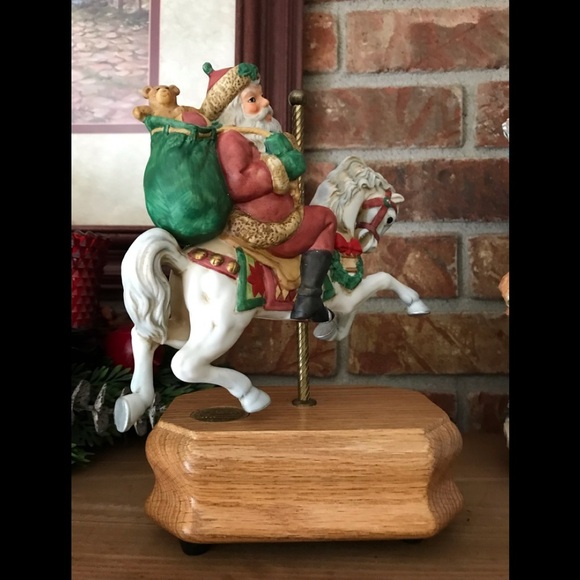 Rare VTG 1986 Santa Limited Edition Carousel - Picture 10 of 10